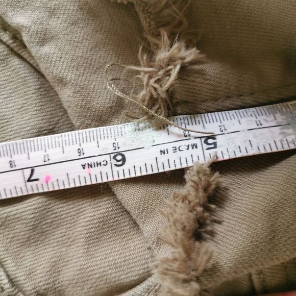 Lucky Brand high waist shorts olive green color size 4 / 27 - Picture 8 of 8